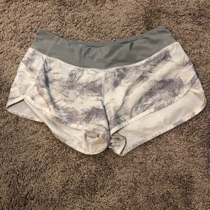 Lululemon Speed Up Short 2.5”